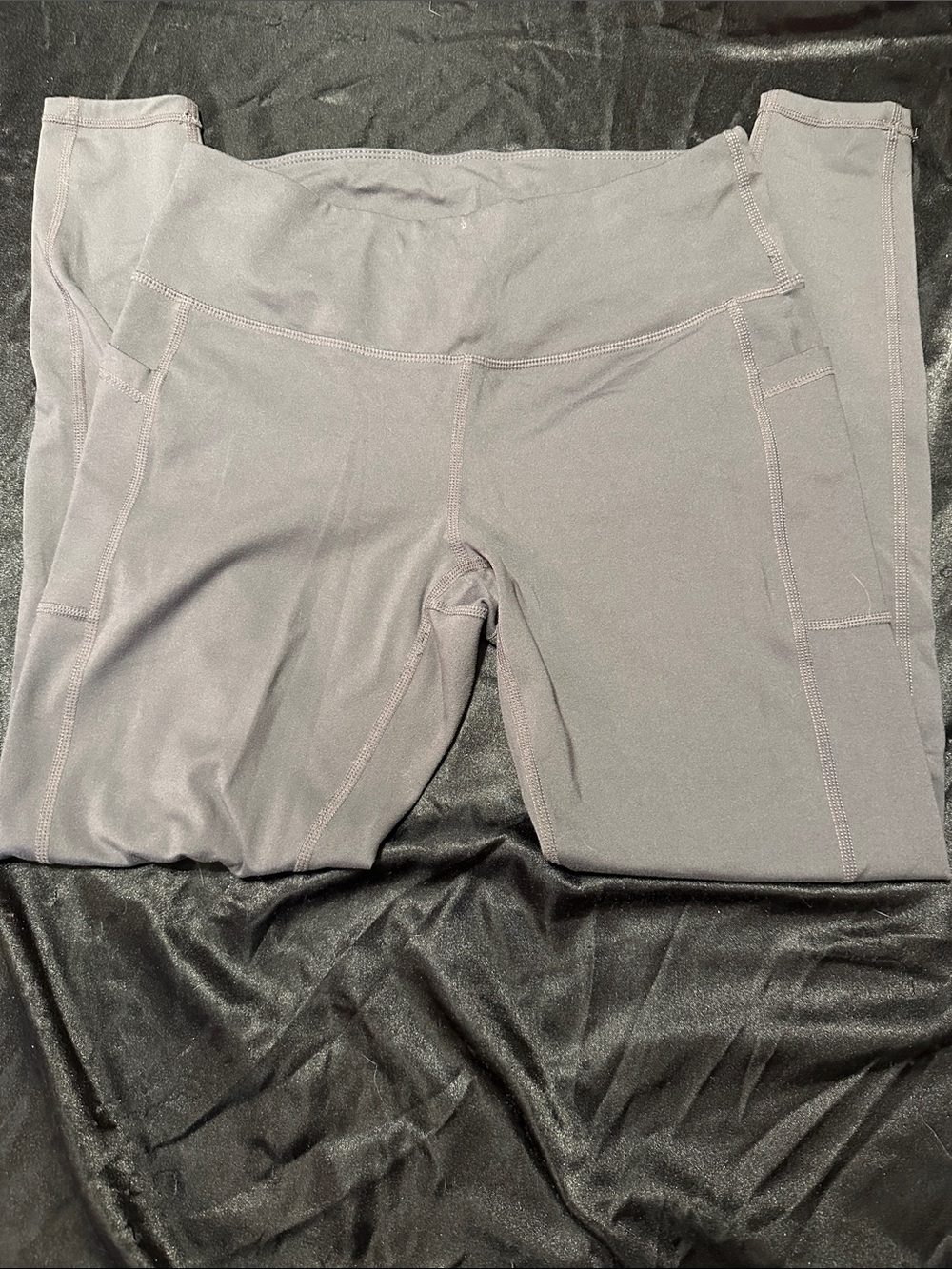 3 piece women’s ' Gray Active Pocket Leggings
